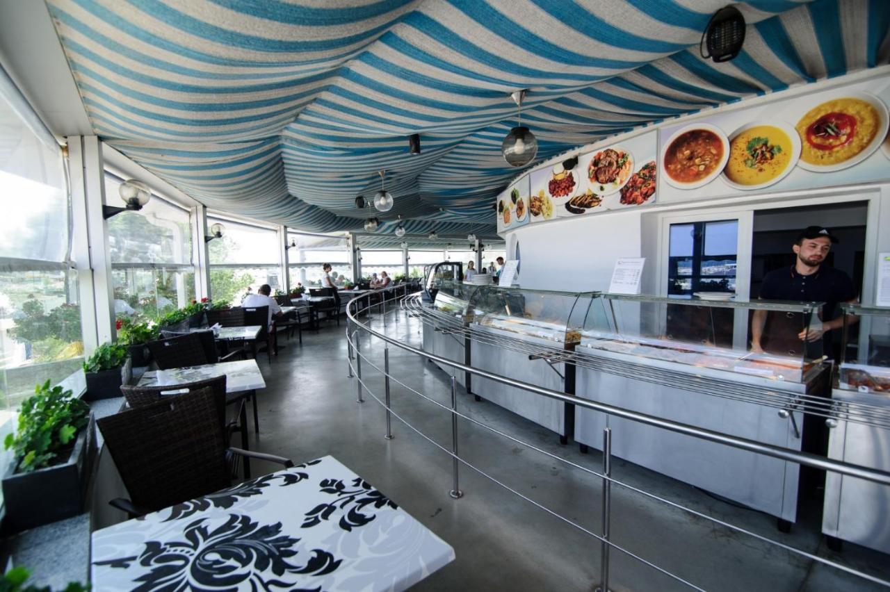 Hotel Belona เอโฟริเอนอร์ด ภายนอก รูปภาพ