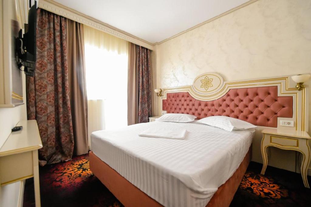 Hotel Belona เอโฟริเอนอร์ด ภายนอก รูปภาพ