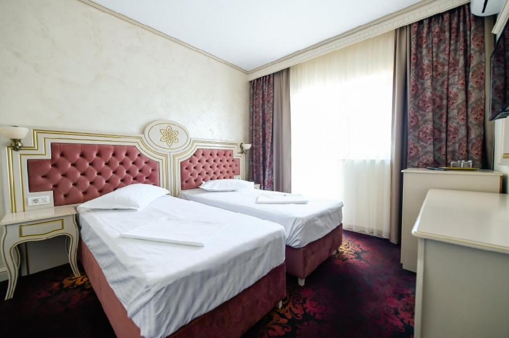 Hotel Belona เอโฟริเอนอร์ด ภายนอก รูปภาพ